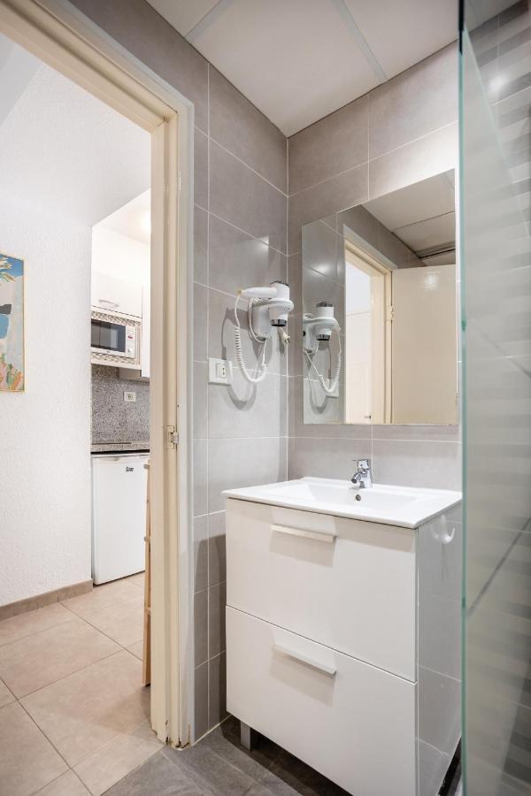Castle Harbour Samuel'S Studio Flat By Lovetenerife لوس كريستيانوس المظهر الخارجي الصورة