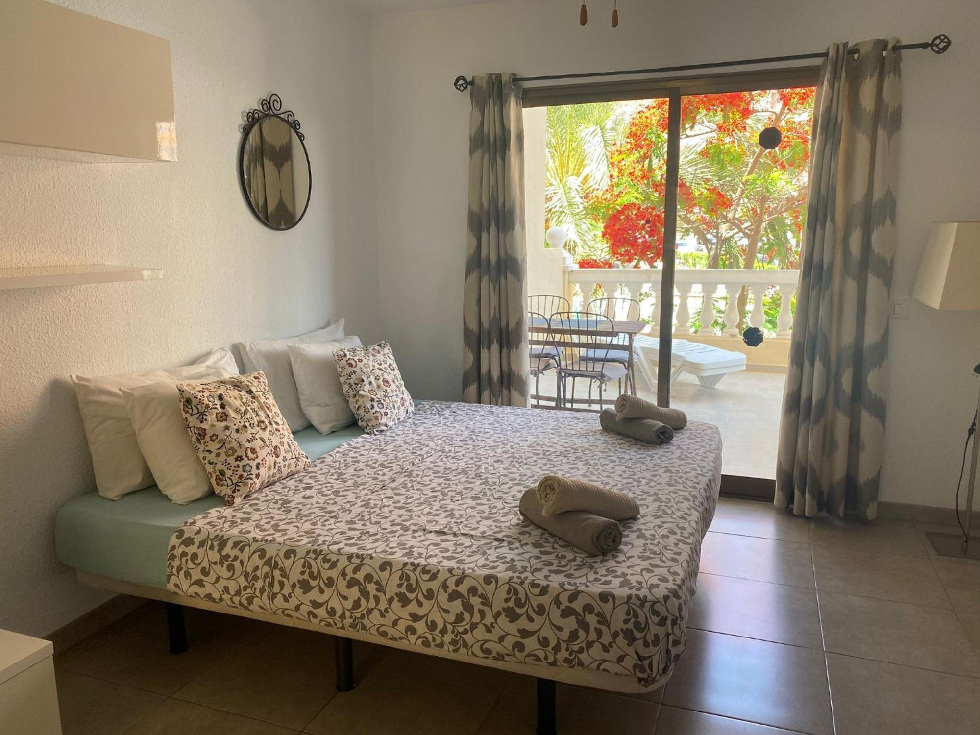 Castle Harbour Samuel'S Studio Flat By Lovetenerife لوس كريستيانوس المظهر الخارجي الصورة